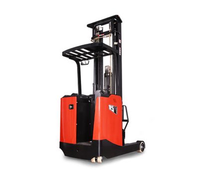 電動(dòng)叉車(chē)展示